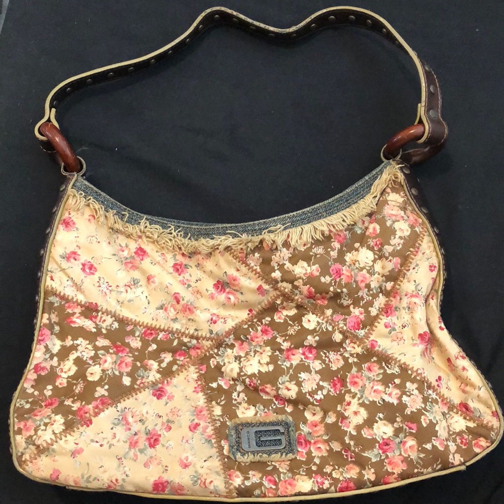 Quilted guess purse !
